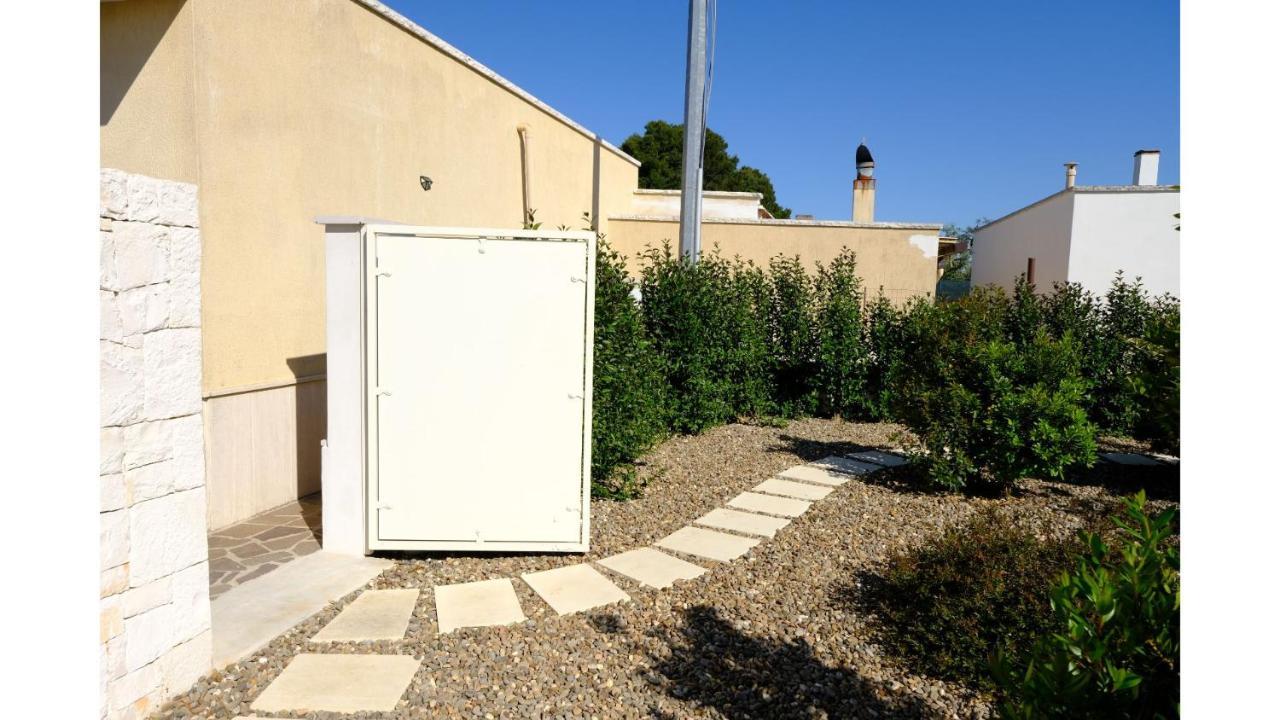 Tenuta Con Due Abitazioni Indipendenti 马丁纳弗兰卡 外观 照片