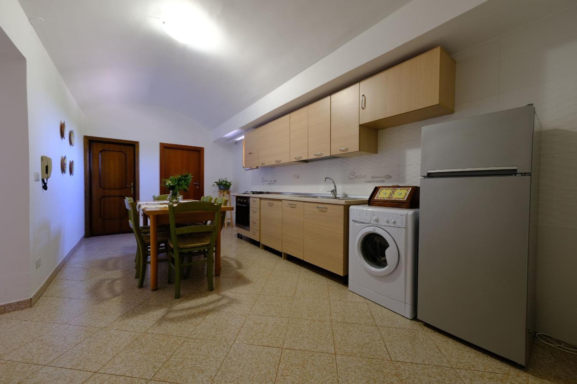 Tenuta Con Due Abitazioni Indipendenti 马丁纳弗兰卡 外观 照片